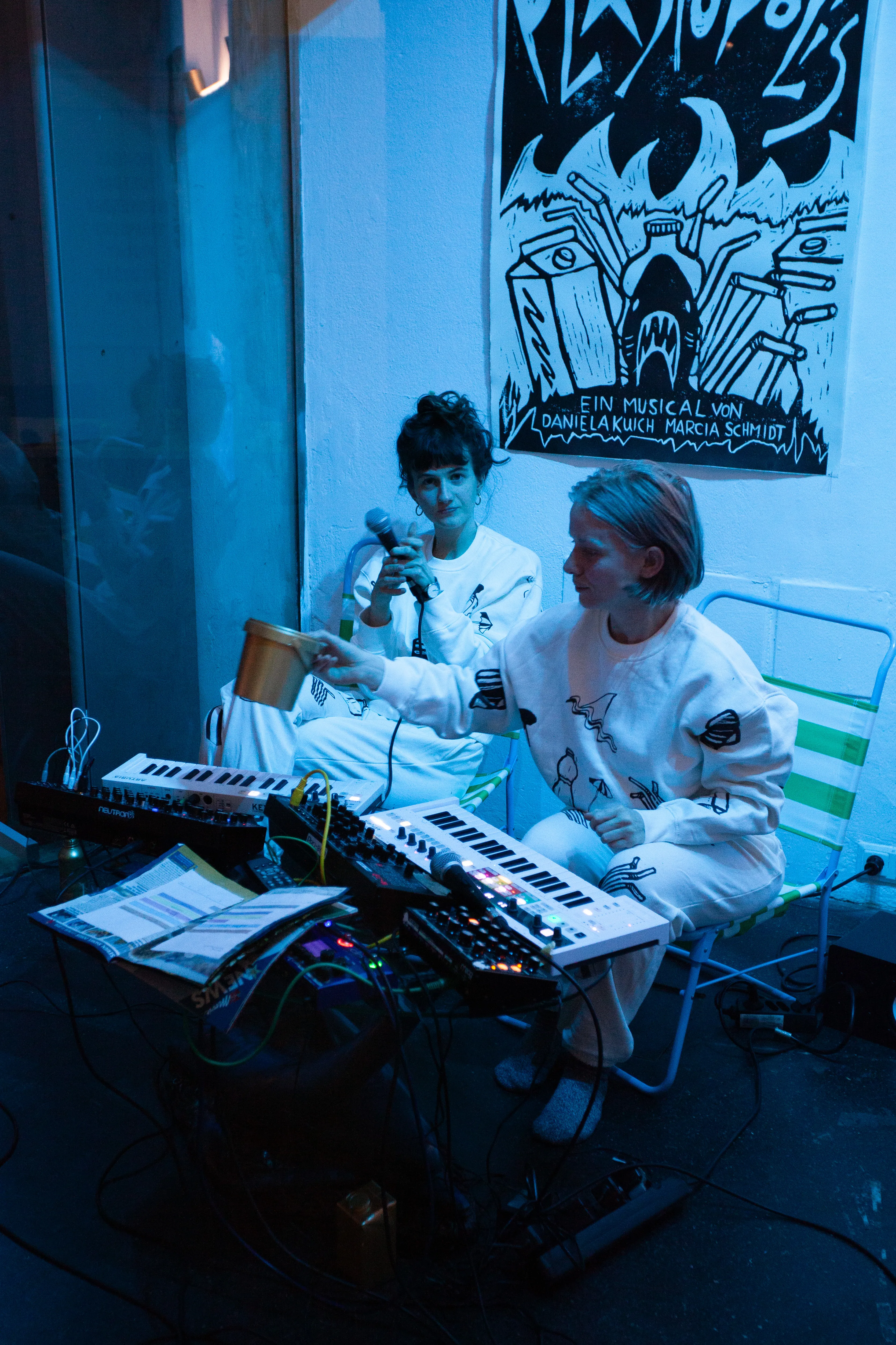 performance and installation, © Zoe Schuhmann